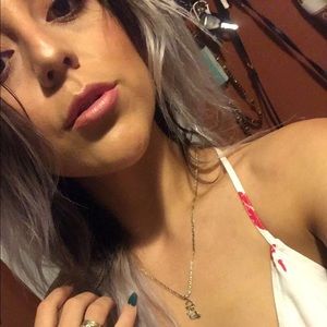 Meet your Posher, Gabriela